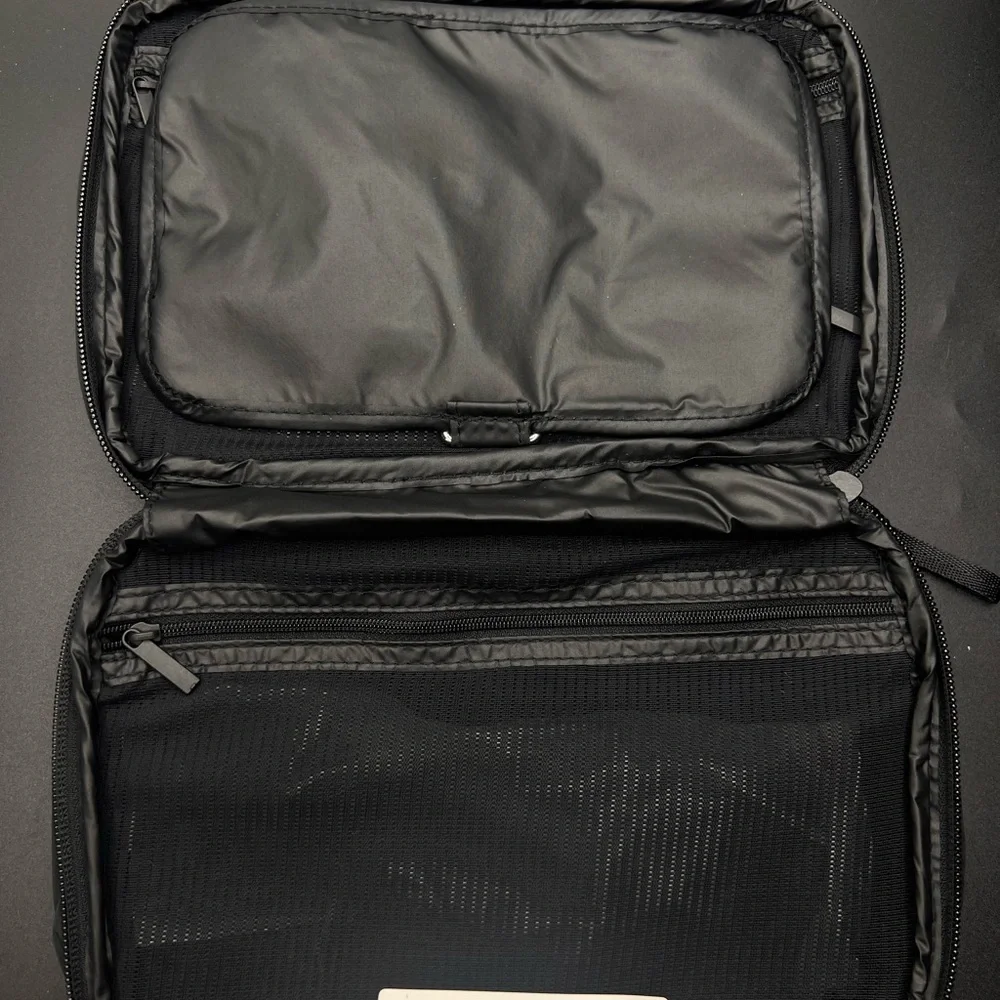 Vera Bradley Essential Hanging Travel Organizer in Moonless Night (black)